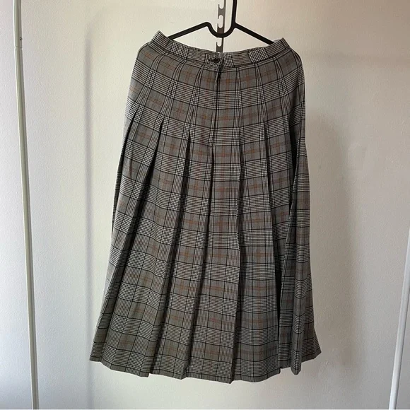 Vintage Pendleton herringbone plaid blazer and pleated skirt matching set - Picture 12 of 14